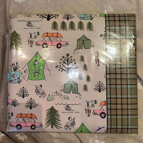 NIP AC Moore Top Loading Post Bound Scrapbook 12 x 12 - 20 Pages Camping Theme - Picture 6 of 7